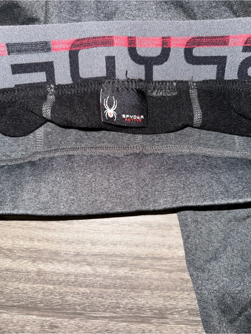 Spyder Gray Athletic Leggings with Red Accent - Picture 4 of 4